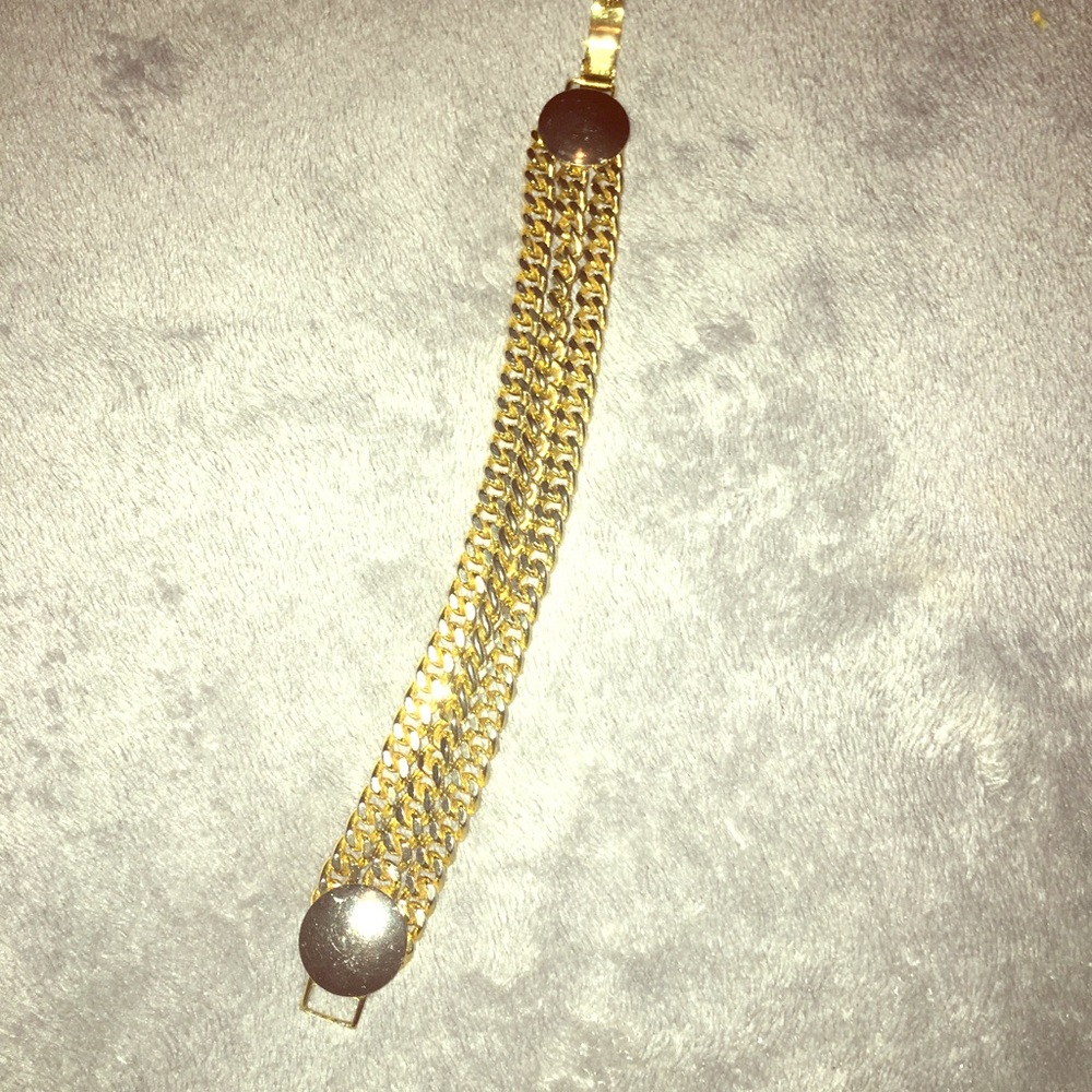 Beautiful 3 Gold Chain Bracelet 💥NWOT💥